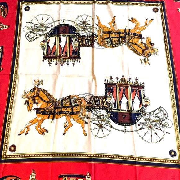 Silky polyester scarf large square designer look red blue gold carriages FLAWS - Picture 5 of 12
